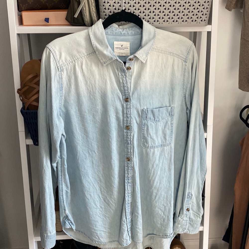 Chambray Jean shirt boyfriend fit : American eagle sz m